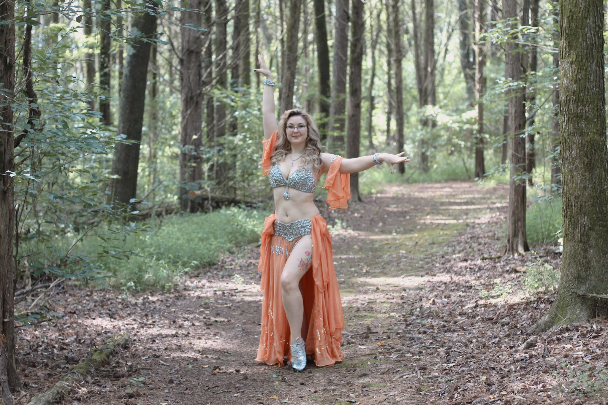 Sarah Rose performing